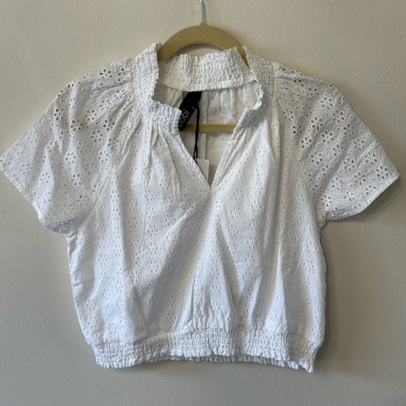 Revolve Bobi Smocked Raglan Short Sleeve Top Eyelet White - Picture 1 of 7